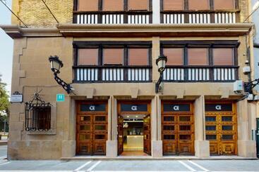 هتل Alda Centro Pamplona