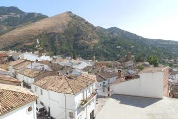 هتل Balcón De Cazorla