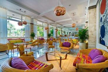 Отель Bull Costa Canaria & Spa - Adults Only