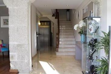 هتل Caribe Sanxenxo