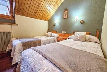 هتل Casa Morlans 3000