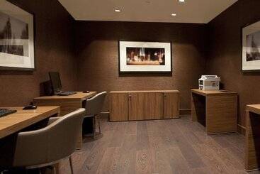 هتل Claridge Madrid