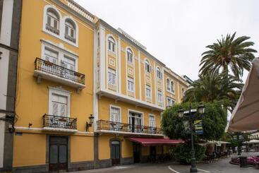 Отель Madrid