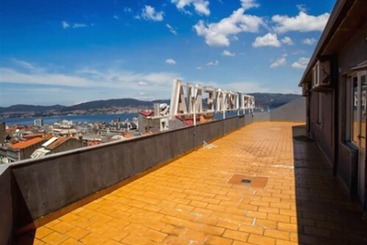 هتل Oca Ipanema
