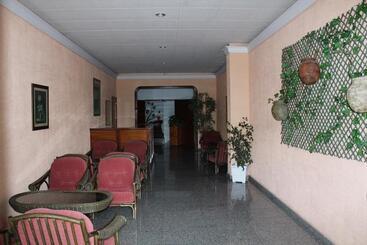 Отель Los Naranjos