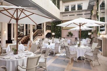 هتل Melia Castilla