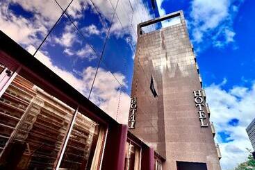 هتل Mercure Carlton Rioja