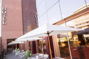 هتل Mercure Carlton Rioja