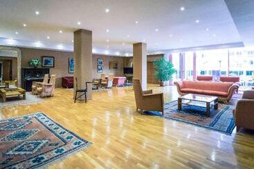 هتل Mercure Carlton Rioja