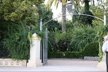 هتل Monreal Jumilla