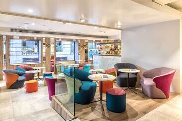 هتل NH Collection Madrid Colón