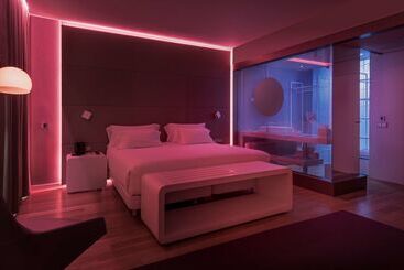 هتل NH Collection Madrid Eurobuilding