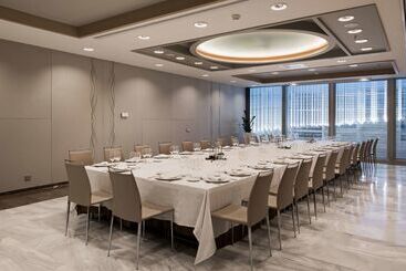 هتل NH Collection Madrid Eurobuilding