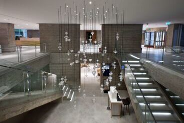 هتل NH Collection Madrid Eurobuilding