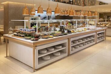 هتل NH Collection Madrid Eurobuilding