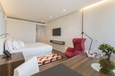 هتل NH Collection Madrid Eurobuilding