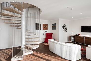 هتل NH Collection Madrid Eurobuilding