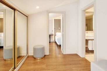 هتل NH Logroño Herencia Rioja