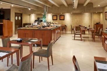 酒店 NH Lleida Pirineos