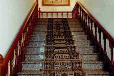 هتل O Castelo