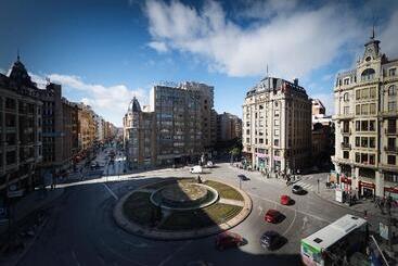 هتل Occidental Leon Alfonso V