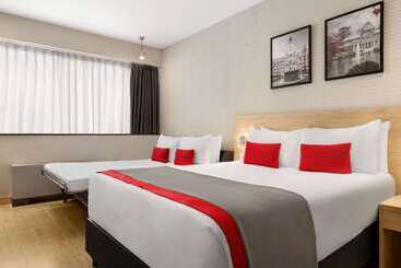 Hotel Ramada By Wyndham Madrid Tres Cantos