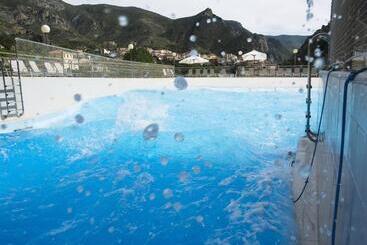هتل Spa Termaeuropa Balneario Arnedillo