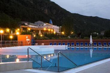 هتل Spa Termaeuropa Balneario Arnedillo