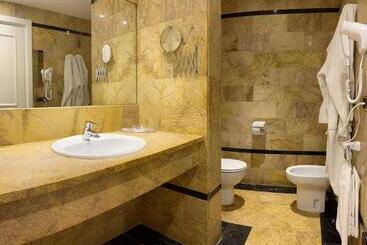 هتل Spa Termaeuropa Balneario Arnedillo
