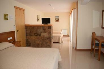 Отель Vida Playa Paxarinas