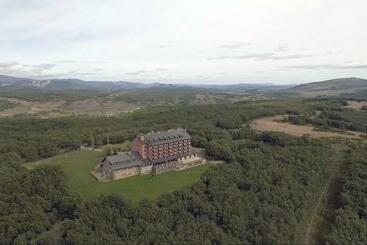 Parador De Cervera De Pisuerga