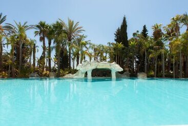Guadalpin Suites