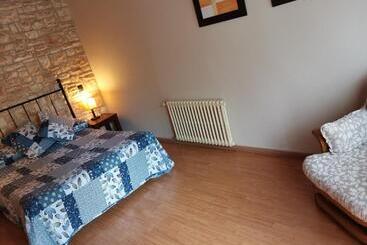 Hostal Del Senglar