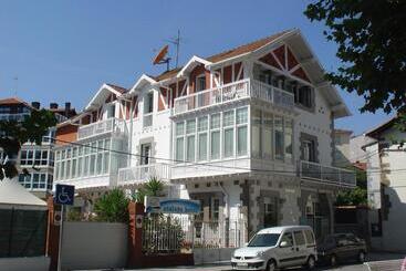 هتل Atalaya