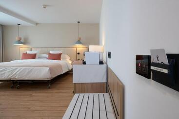 Hotell Óbal Urban