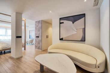 Hotell Óbal Urban