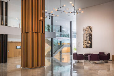 هتل Barcelo Sevilla Renacimiento