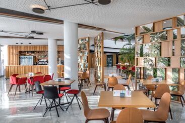 هتل Barcelo Sevilla Renacimiento