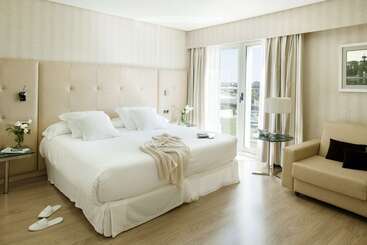 هتل Barcelo Sevilla Renacimiento