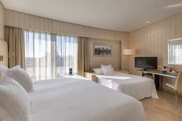 هتل Barcelo Sevilla Renacimiento