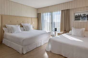 هتل Barcelo Sevilla Renacimiento