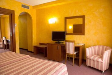 בית מלון כפרי BLUESEA Al Andalus