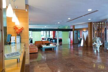 בית מלון כפרי BLUESEA Al Andalus