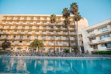 בית מלון כפרי BLUESEA Al Andalus