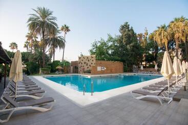 בית מלון כפרי BLUESEA Al Andalus