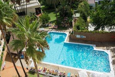 בית מלון כפרי BLUESEA Al Andalus