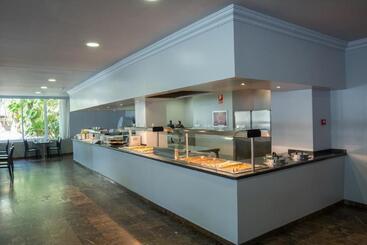 בית מלון כפרי BLUESEA Al Andalus