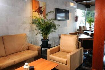 酒店 Complejo Los Rosales