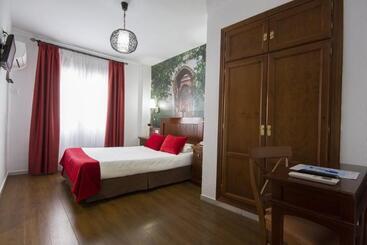 هتل El Tajo & Spa
