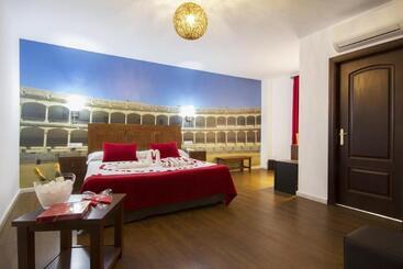 هتل El Tajo & Spa